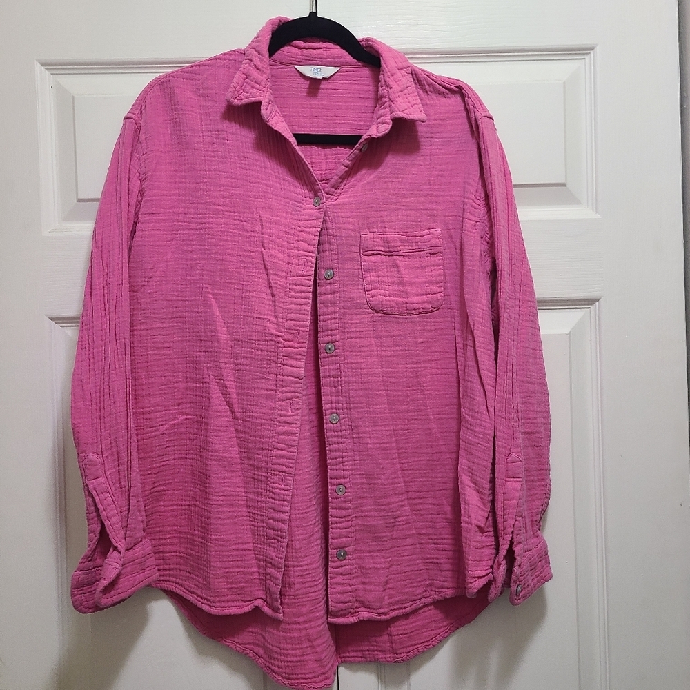 Bubblegum pink cotton long sleeved button-up shirt size small Time & Tru